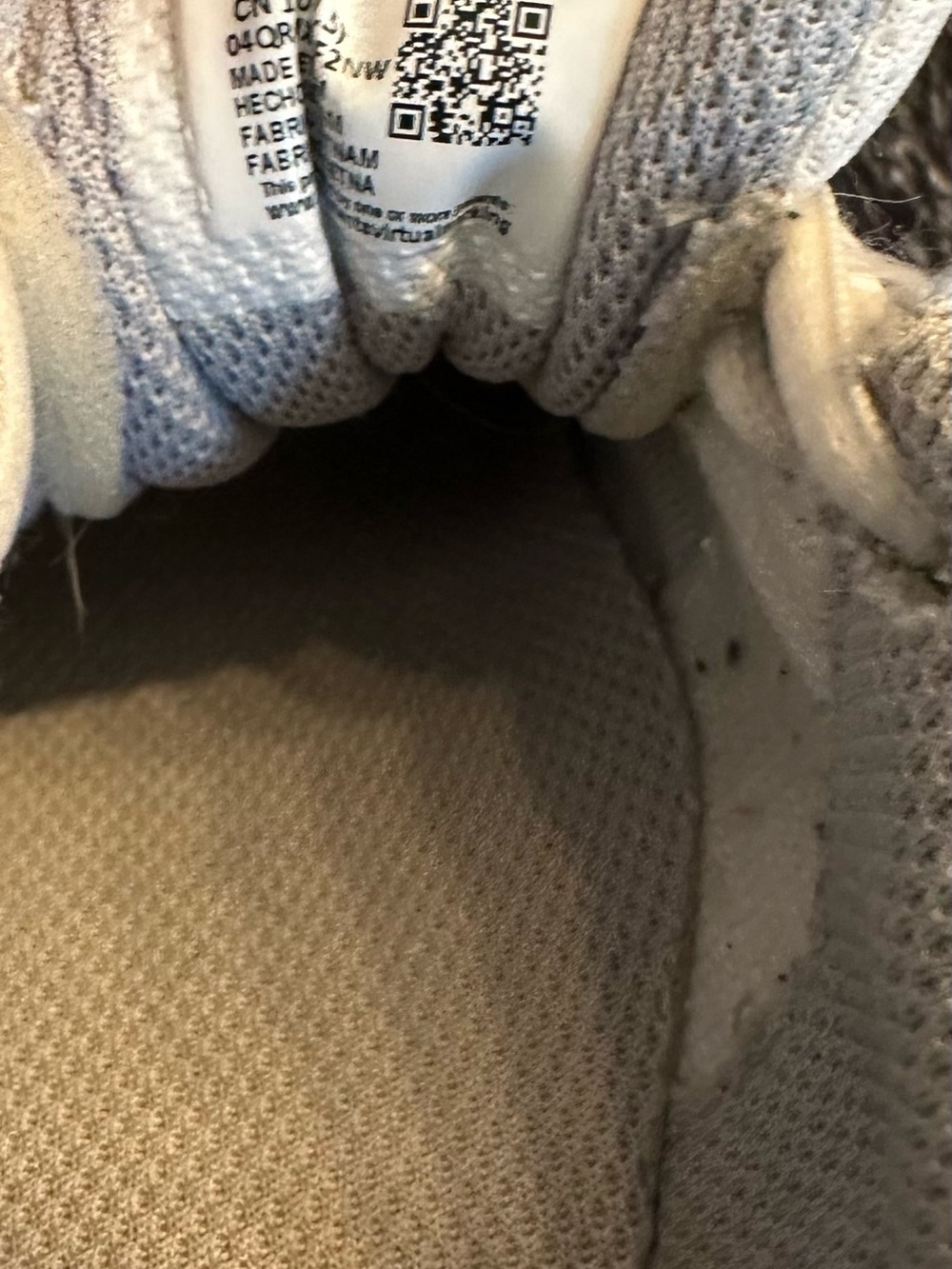 Nike Kids White and Light Gray Vapor Baseball Cleats (cleats only for sale) - Picture 5 of 8